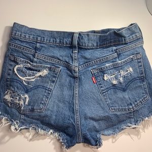 Levi’s Denim Blue Shorts Distressed Size 29